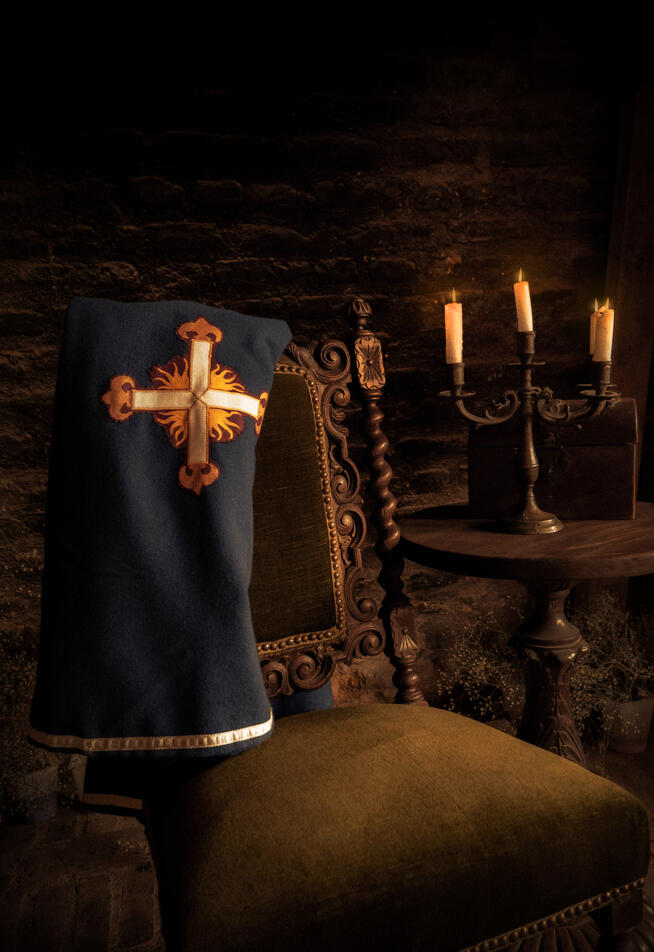 Casaque de Mousquetaire d&#39;inspiration historique pour spectacle, coupe d&#39;après les gravures vers 1642-1645 de Stefano Della Bella, peinture &amp; broderie d&#39;après le Musée de l&#39;Armée